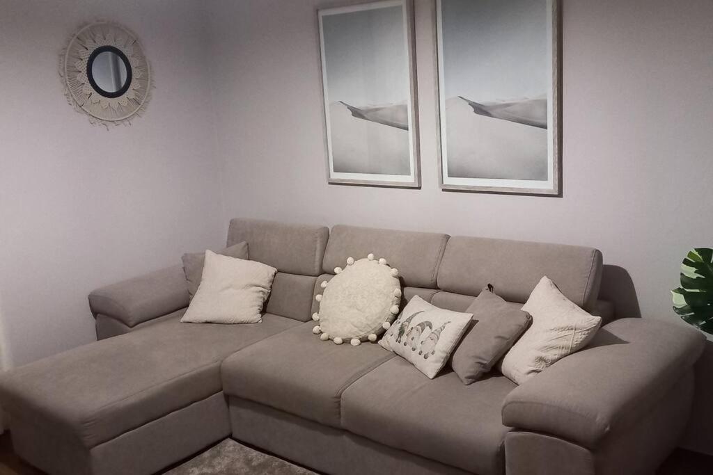Appartamento Renovated Apartment, Center And Hospital